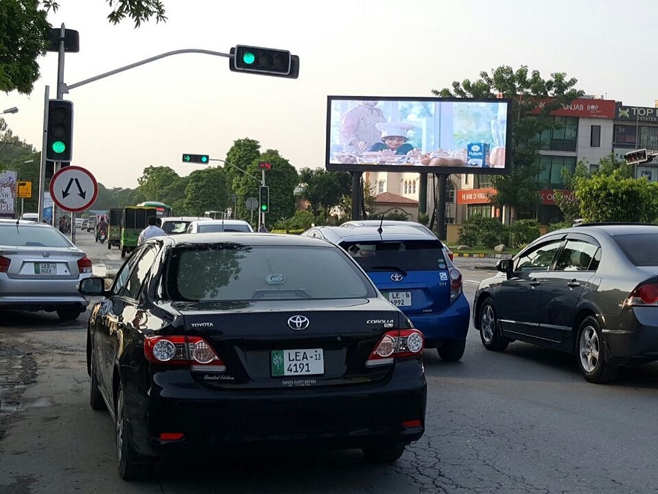 TCF_Y_block_main_market2