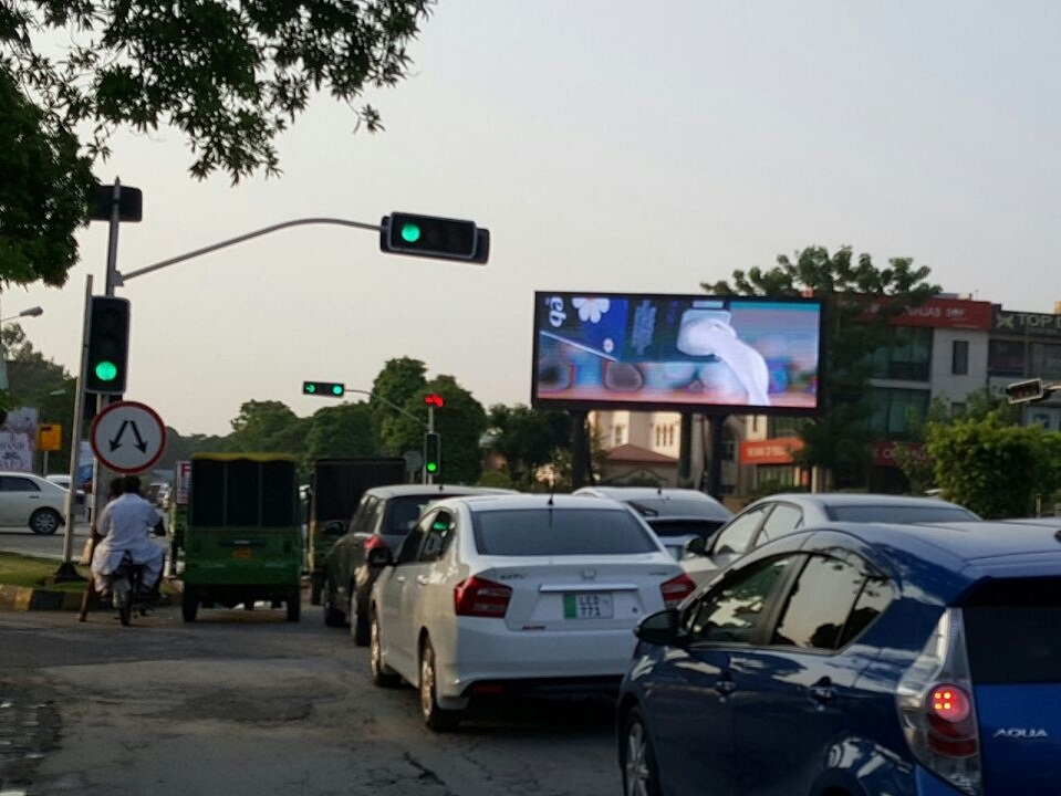 TCF_Y_block_main_market3